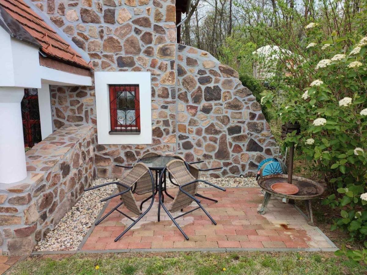 Szent Orbán Vendégház Ábrahámhegy Exterior foto
